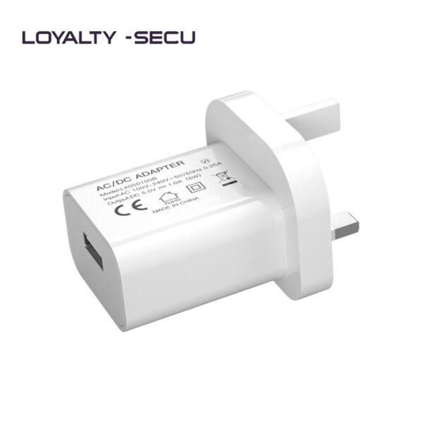 universal-travel-adapter-uk